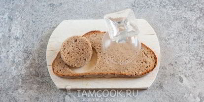 Шаг 2: бутерброда обезьяна с сыром и колбасой