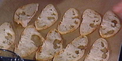 Шаг 4: бутерброда с жареным окунем под соусом рататуй