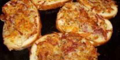 Шаг 3: бутербродов с колбасой на сковороде