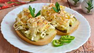 Рецепт Бутербродов с огурцом, маслом и плавленным сыром