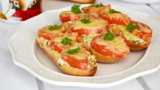 Рецепт Бутербродов с помидорами и сыром в духовке