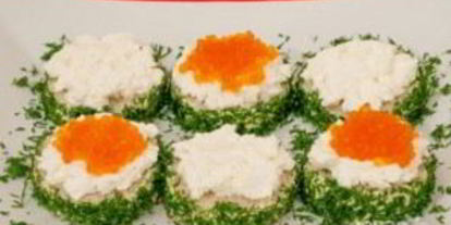 Шаг 5: бутербродов с семгой и красной икрой