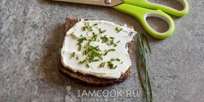 Шаг 5: бутербродов с зеленым луком