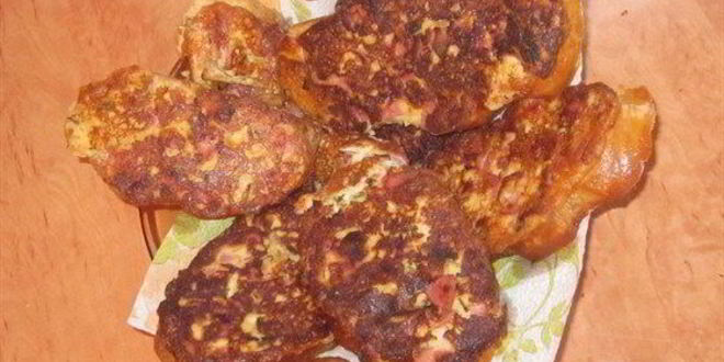 Рецепт горячих бутербродов с колбасным сыром