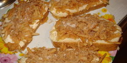 Шаг 2: горячих бутербродов с яблоком и корицей