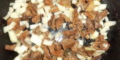 Шаг 2: вкусных бутербродов с грибами