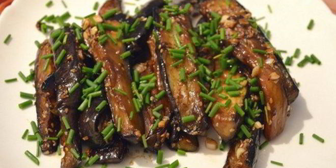 Рецепт быстрой закуски из баклажанов с чесноком