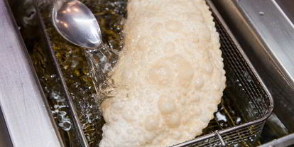 Шаг 7: чебурека с брынзой