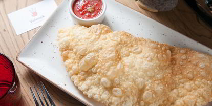 Шаг 8: чебурека с брынзой