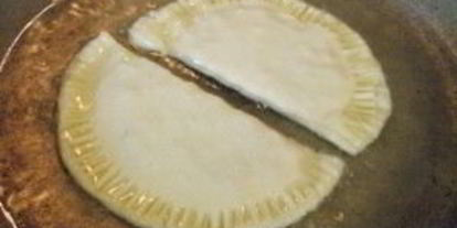 Шаг 7: чебуреков из слоеного бездрожжевого теста