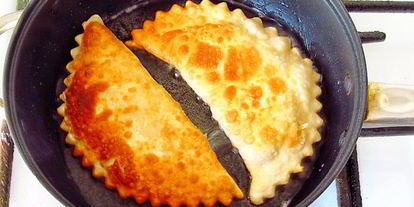 Шаг 11: чебуреков на кефире с мясом