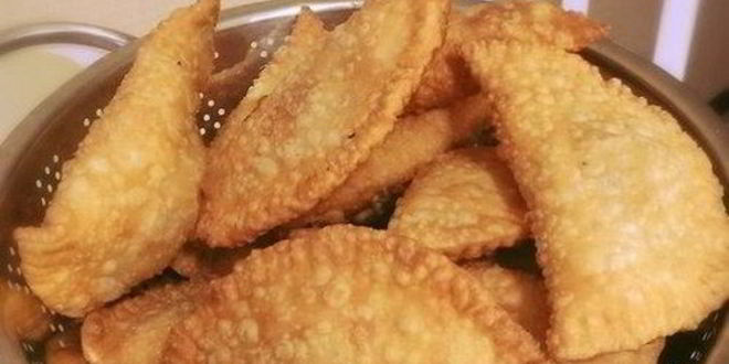 Рецепт Чебуреков с говяжьим и свиным фаршем