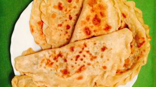 Рецепт Чебуреков с грибами и сыром