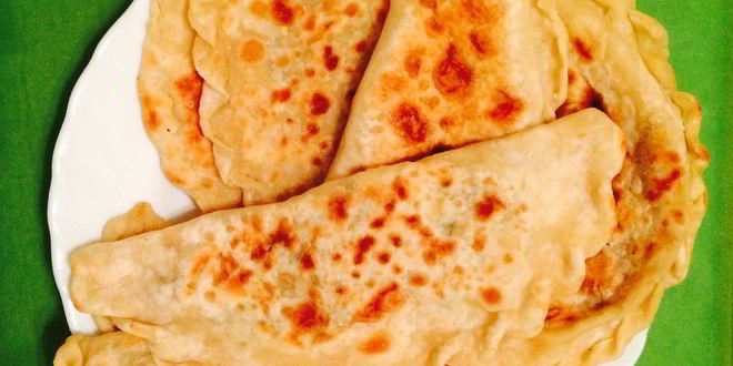 Рецепт чебуреков с грибами и сыром