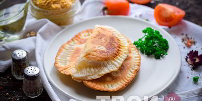 Шаг 7: чебуреков с картошкой