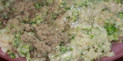 Шаг 4: чебуреков с курицей и кислым яблоком на кефире