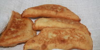 Шаг 9: чебуреков с курицей и кислым яблоком на кефире