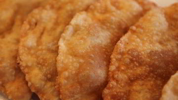 Рецепт Чебуреков с тунцом