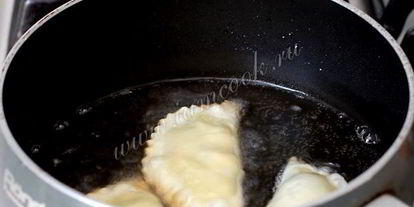 Шаг 7: чебуреков с творогом и зеленью