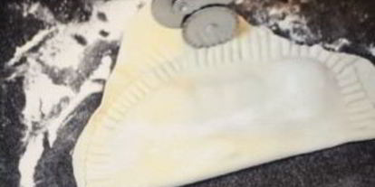 Шаг 2: домашних чебуреков