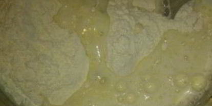 Шаг 2: теста на пиве для чебуреков