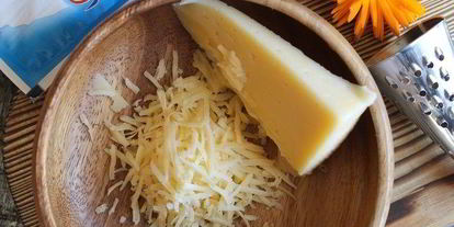 Шаг 1: фаршированных крабовых палочек