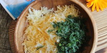 Шаг 4: фаршированных крабовых палочек