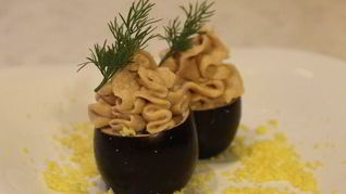 Рецепт Черных яиц, фаршированных тунцом