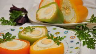 Рецепт Фаршированных болгарских перцев с яйцом и сыром