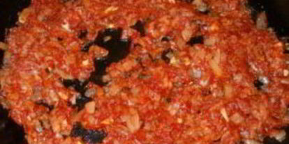 Шаг 1: фаршированных кальмаров с рисом и яйцом