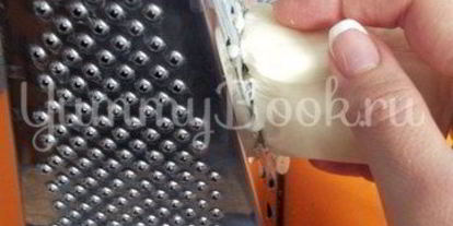 Шаг 3: фаршированных яиц икрой минтая