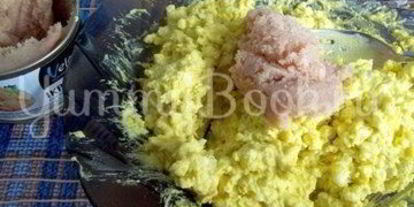 Шаг 5: фаршированных яиц икрой минтая