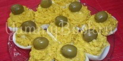 Шаг 7: фаршированных яиц икрой минтая