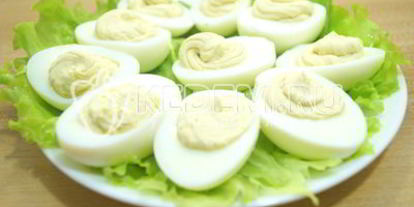 Шаг 4: фаршированных яиц карри