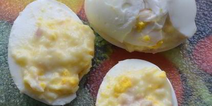 Шаг 1: фаршированных яиц в сухарях