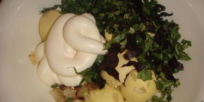 Шаг 3: фаршированных яиц завтрак на траве