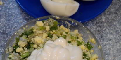 Шаг 1: весенних фаршированных яиц