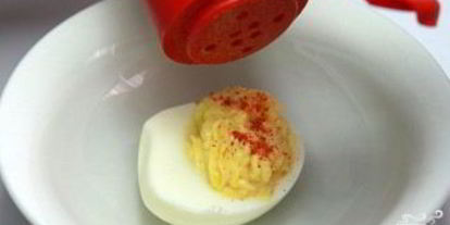 Шаг 7: яйца, фаршированные горчицей