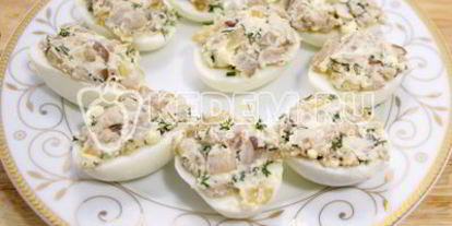 Шаг 5: яиц фаршированных грибами