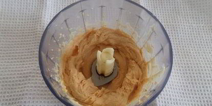 Шаг 3: яиц, фаршированных крабовыми палочками