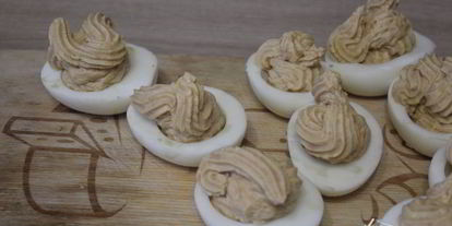 Шаг 3: яиц фаршированных паштетом из утиной печени