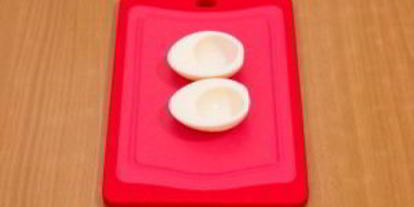 Шаг 1: яиц, фаршированных семгой