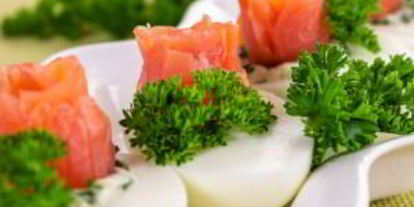 Шаг 10: яиц, фаршированных семгой