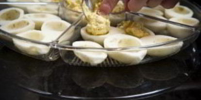 Шаг 6: яиц фаршированных желтком