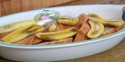 Шаг 6: французских гренков с бананами и карамельным соусом