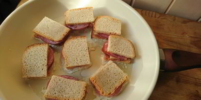 Шаг 6: горячих мини-гренков