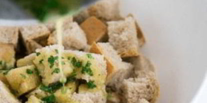 Шаг 2: гренков из белого хлеба в духовке