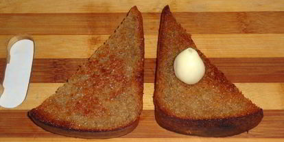 Шаг 3: гренков из черного хлеба с печенью и яйцом