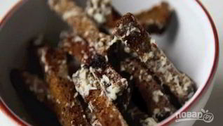 Рецепт Гренков из черного хлеба с сыром на сковороде