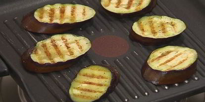 Шаг 1: гренков с баклажанами и моцареллой